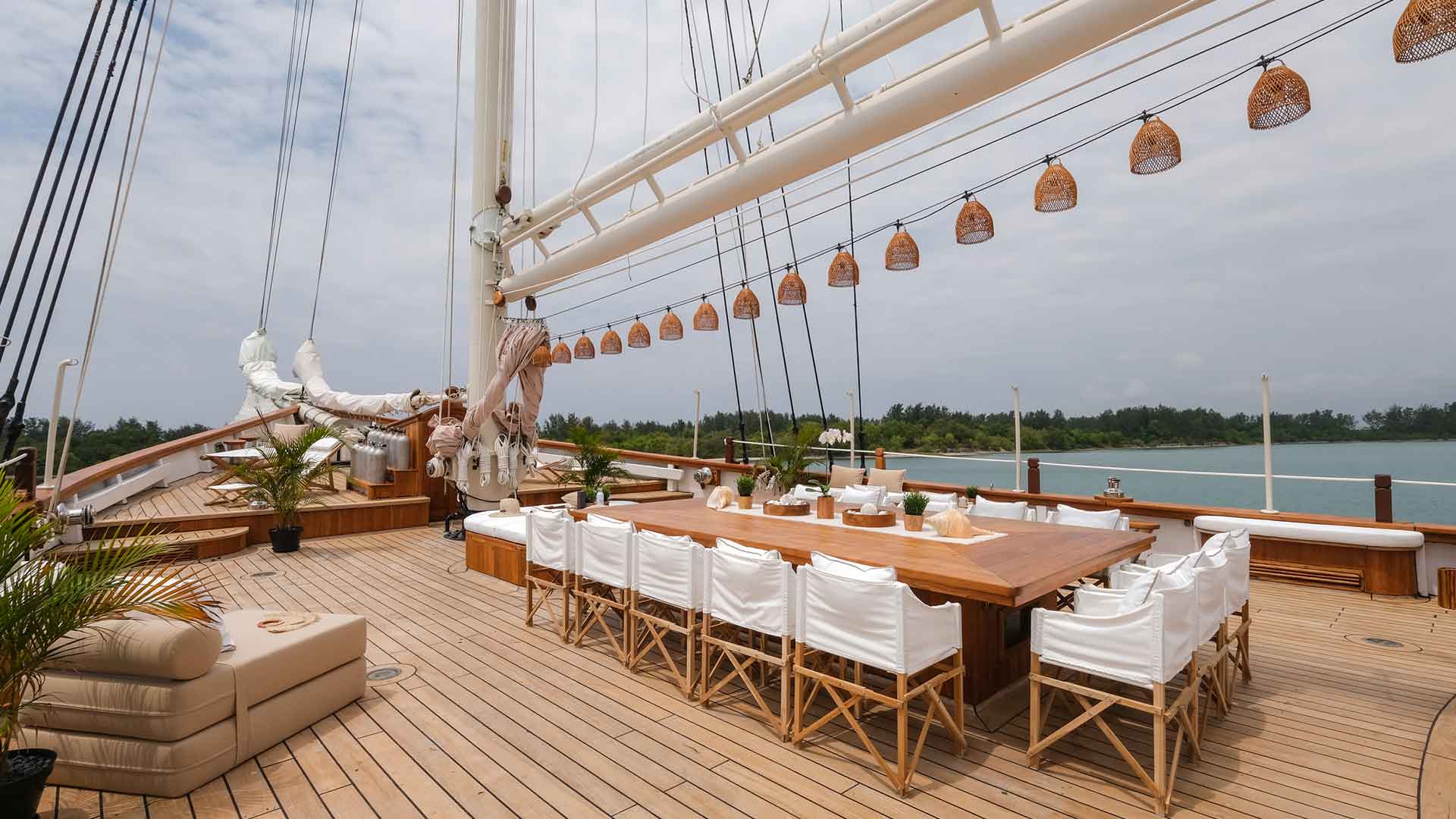 Asia Global Yachting (AGY) Premium Bespoke Yatch Charters, Sales, New Builds, Management & More Dscf1946