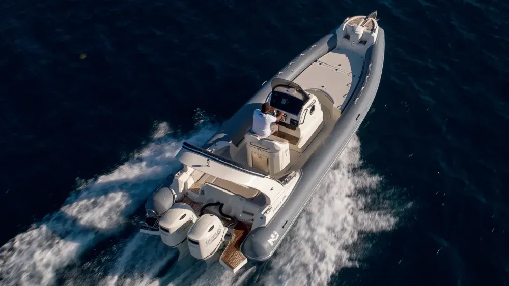 Asia Global Yachting (AGY) Yacht Charter, Sales, Magagement & More Prince 25 27