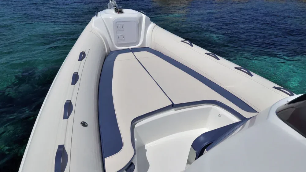 Asia Global Yachting (AGY) Yacht Charter, Sales, Magagement & More Prince Open 21 22 G1