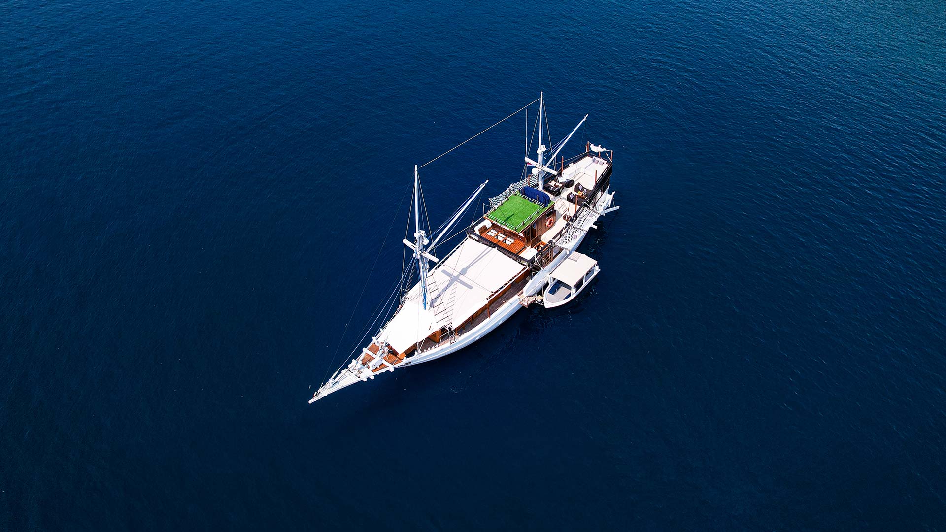 Asia Global Yachting (AGY) Luxury Yacht Charters in Thailand, Indonesia and Japan Dji 0008
