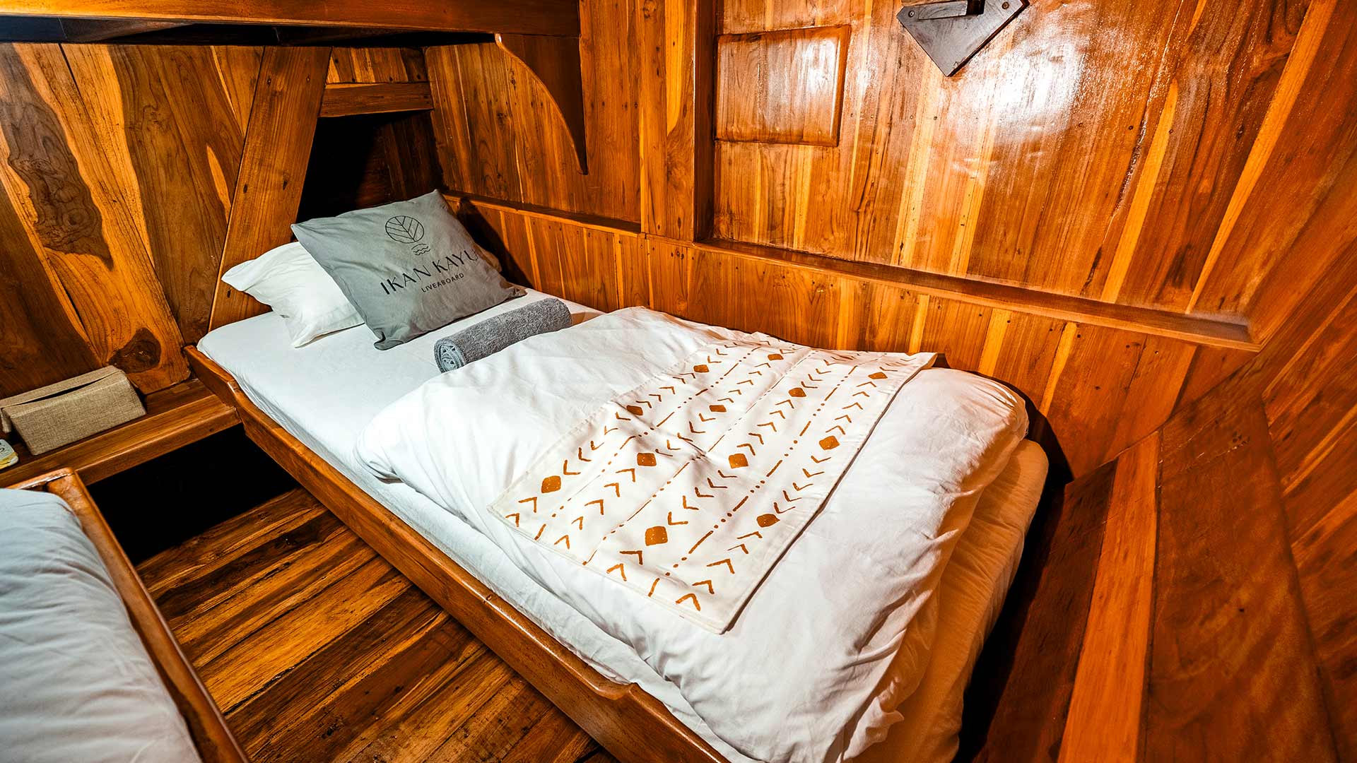 Asia Global Yachting (AGY) Luxury Yacht Charters in Thailand, Indonesia and Japan Gyu2975 Hdr