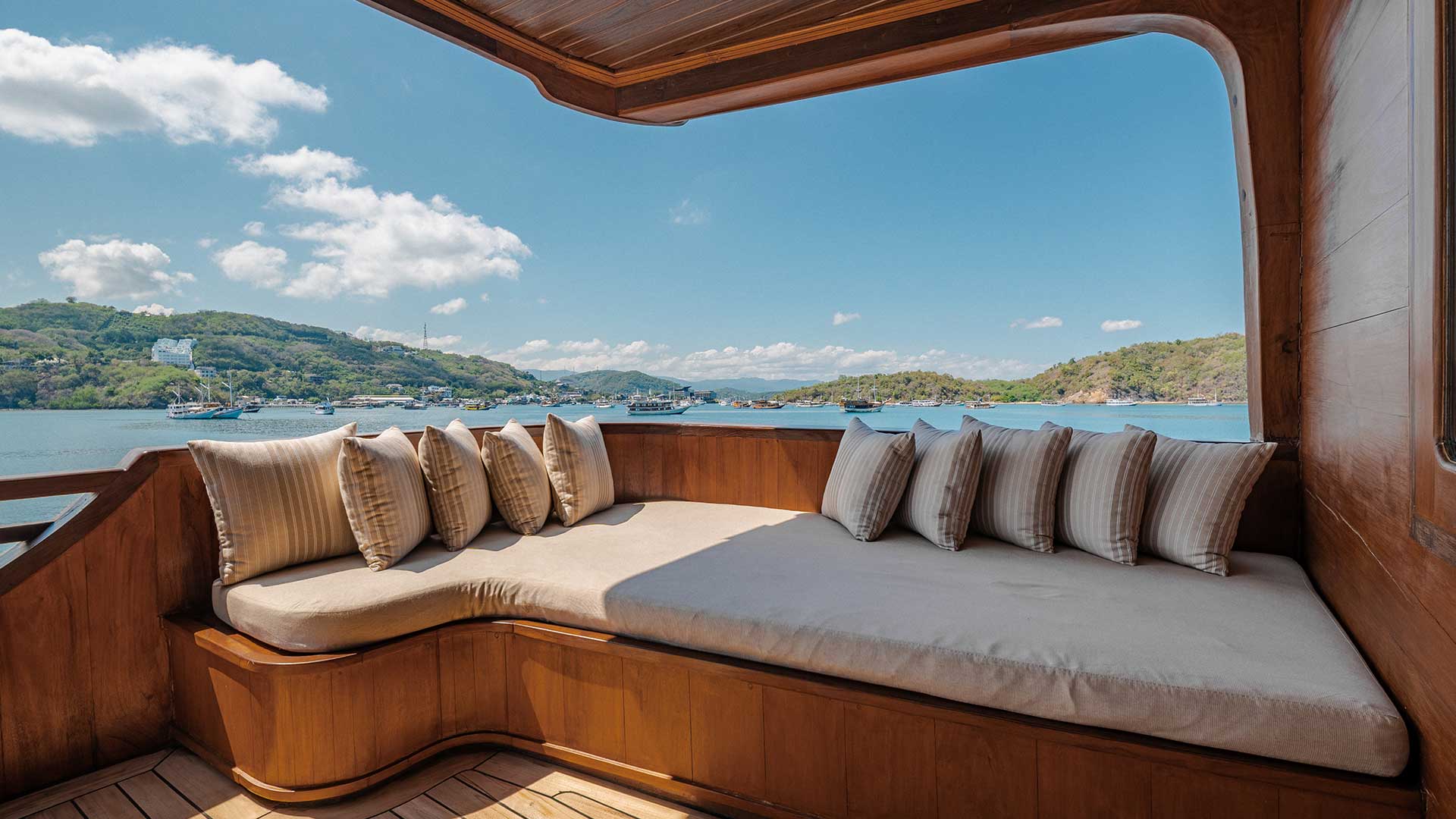 Asia Global Yachting (AGY) Luxury Yacht Charters in Thailand, Indonesia and Japan Dsc05748 Hdr