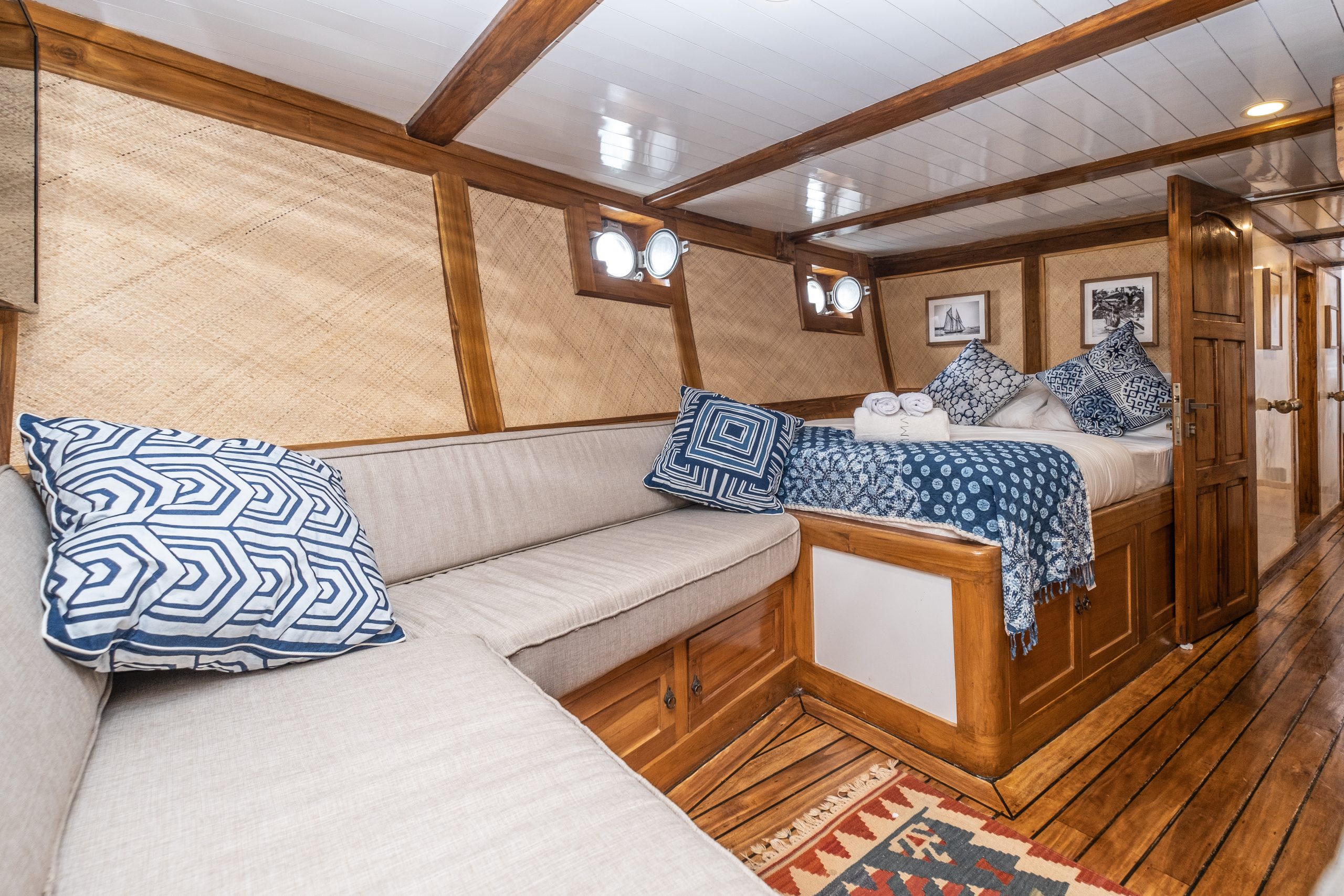Asia Global Yachting (AGY) Premium Bespoke Yatch Charters, Sales, New Builds, Management & More Dscf2128