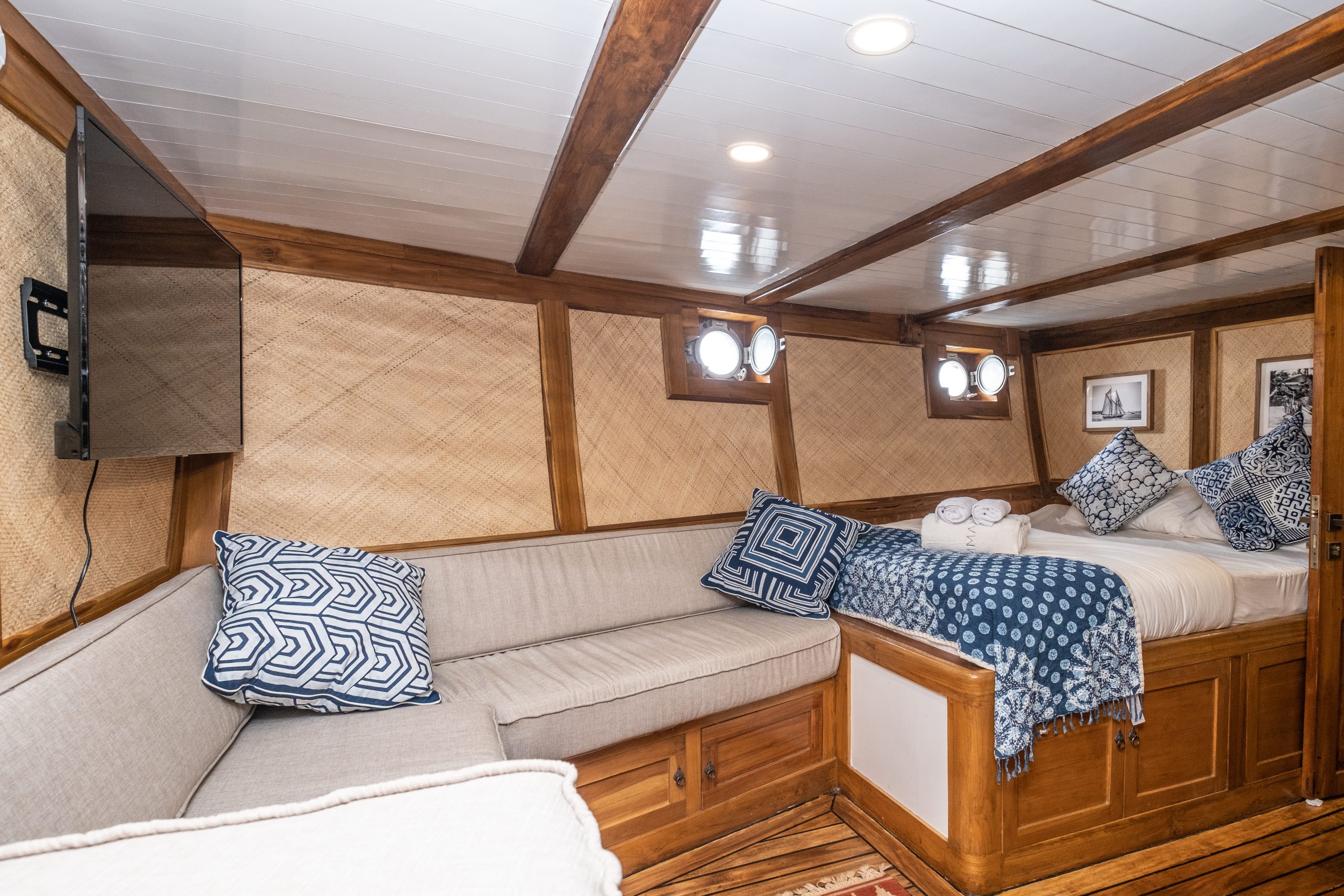 Asia Global Yachting (AGY) Premium Bespoke Yatch Charters, Sales, New Builds, Management & More Dscf2135