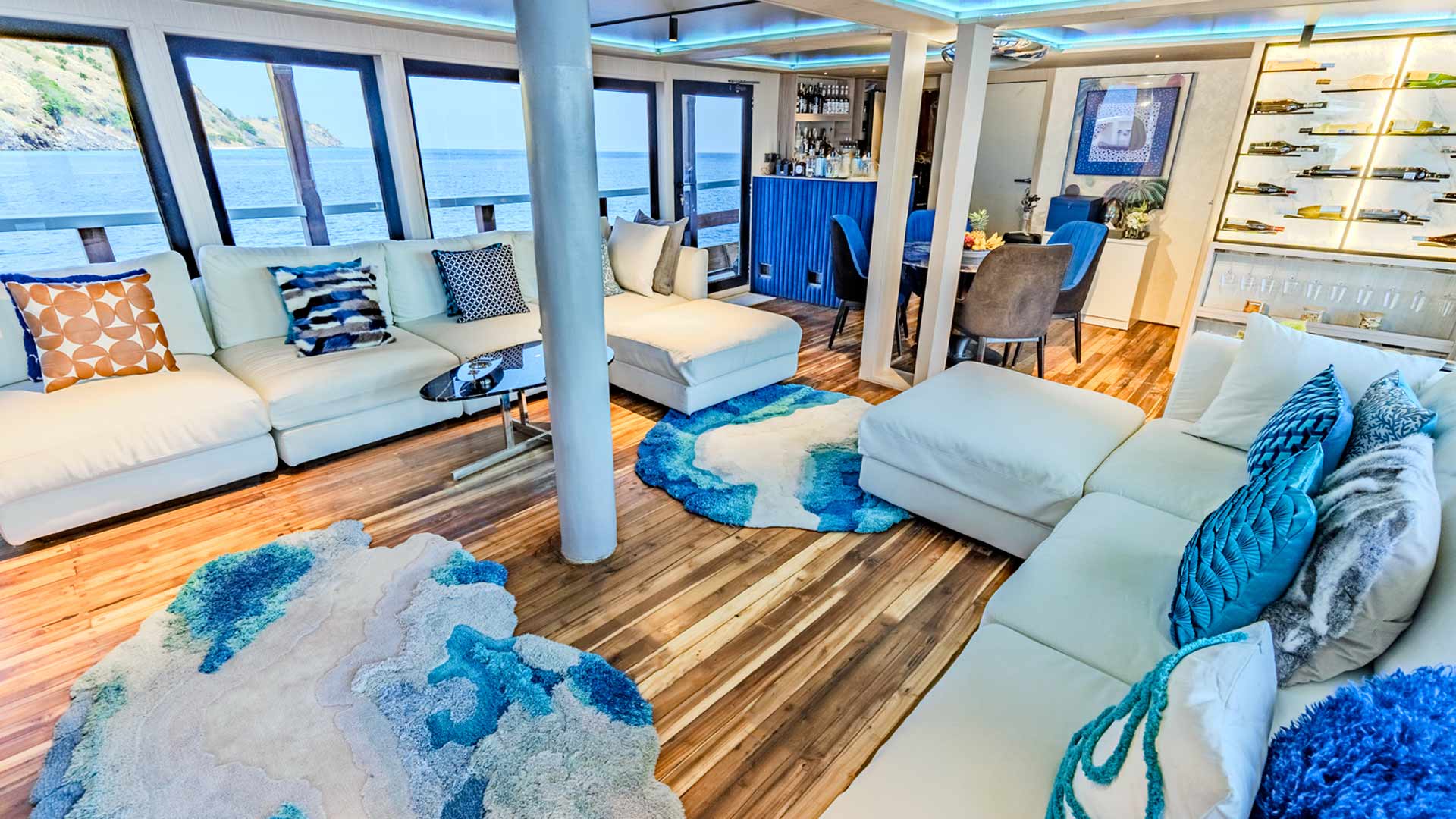 Asia Global Yachting (AGY) Luxury Yacht Charters in Thailand, Indonesia and Japan Living Room 1