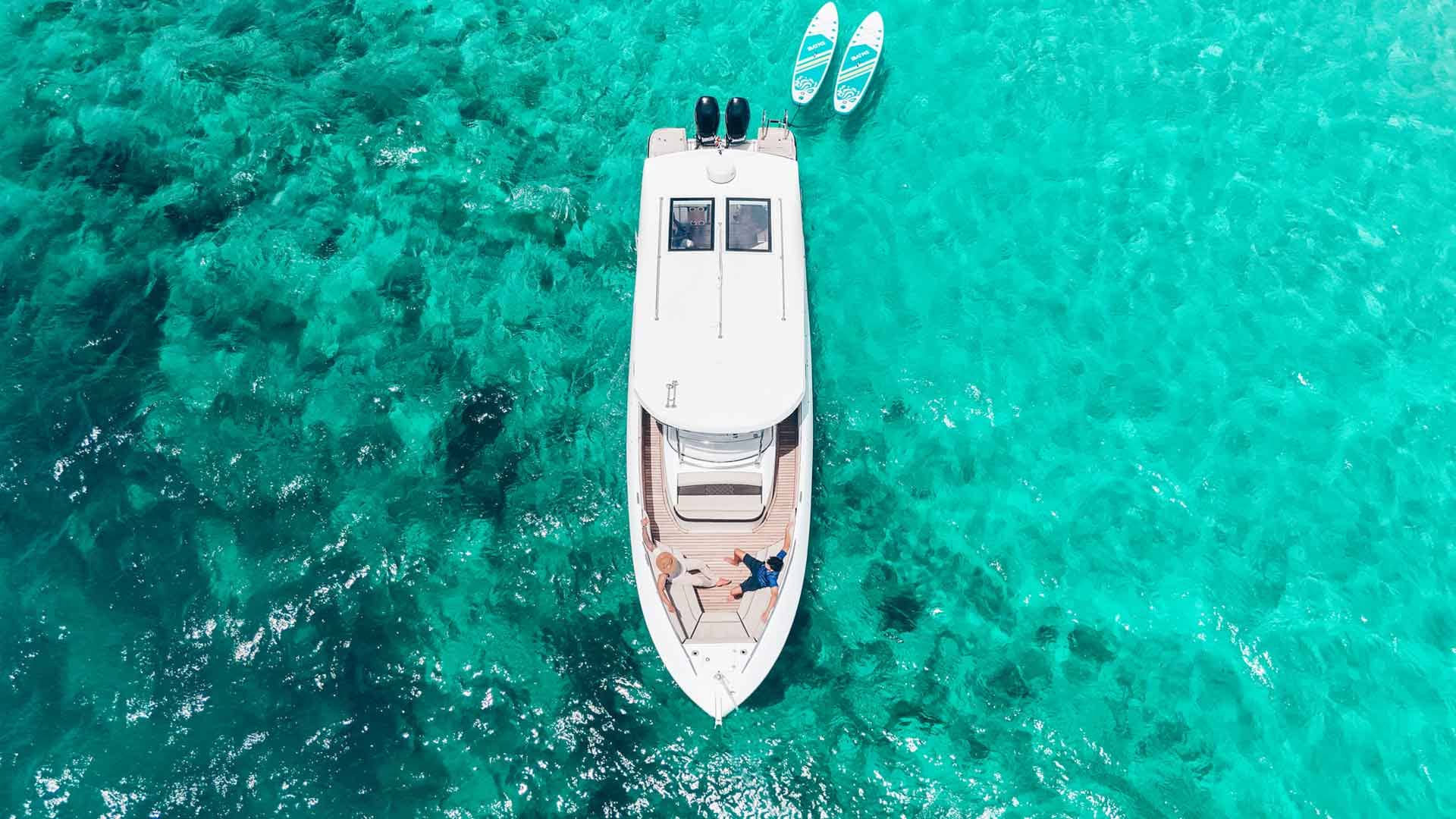 Asia Global Yachting (AGY) Premium Bespoke Yatch Charters, Sales, New Builds, Management & More Bgbcvcxva