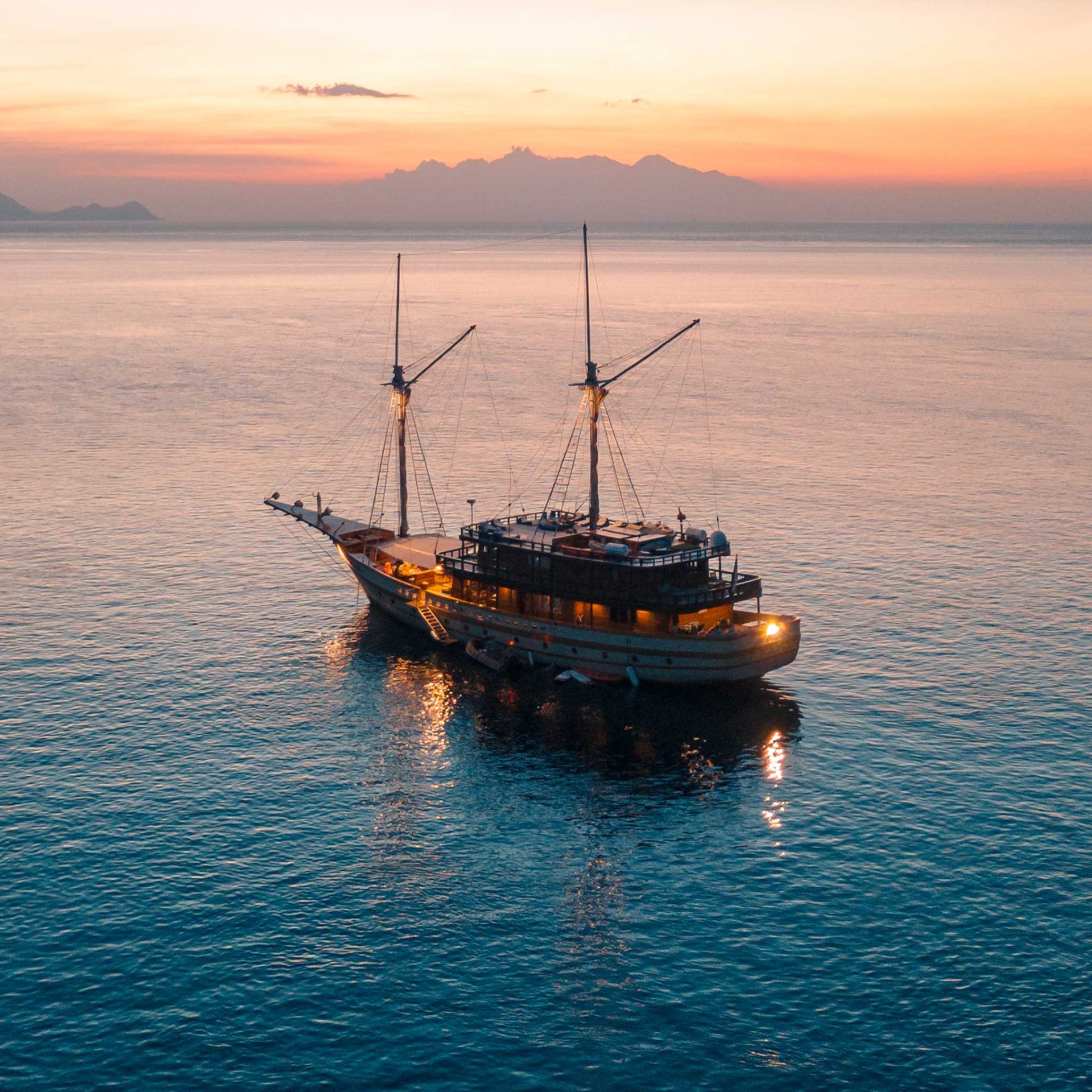 Asia Global Yachting (AGY) Luxury Yacht Charters in Thailand, Indonesia and Japan Tmo