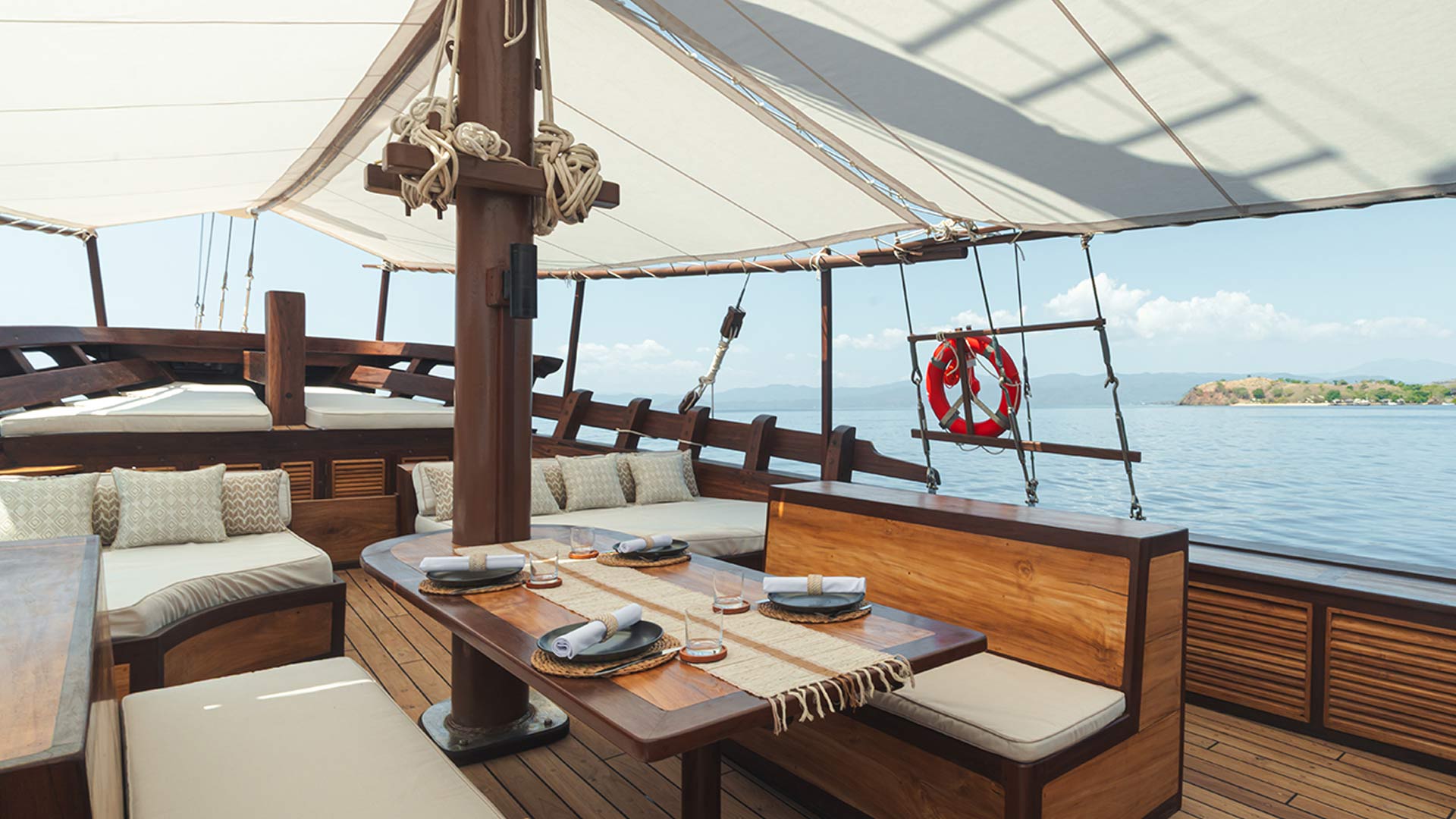 Asia Global Yachting (AGY) Luxury Yacht Charters in Thailand, Indonesia and Japan Sanya 16