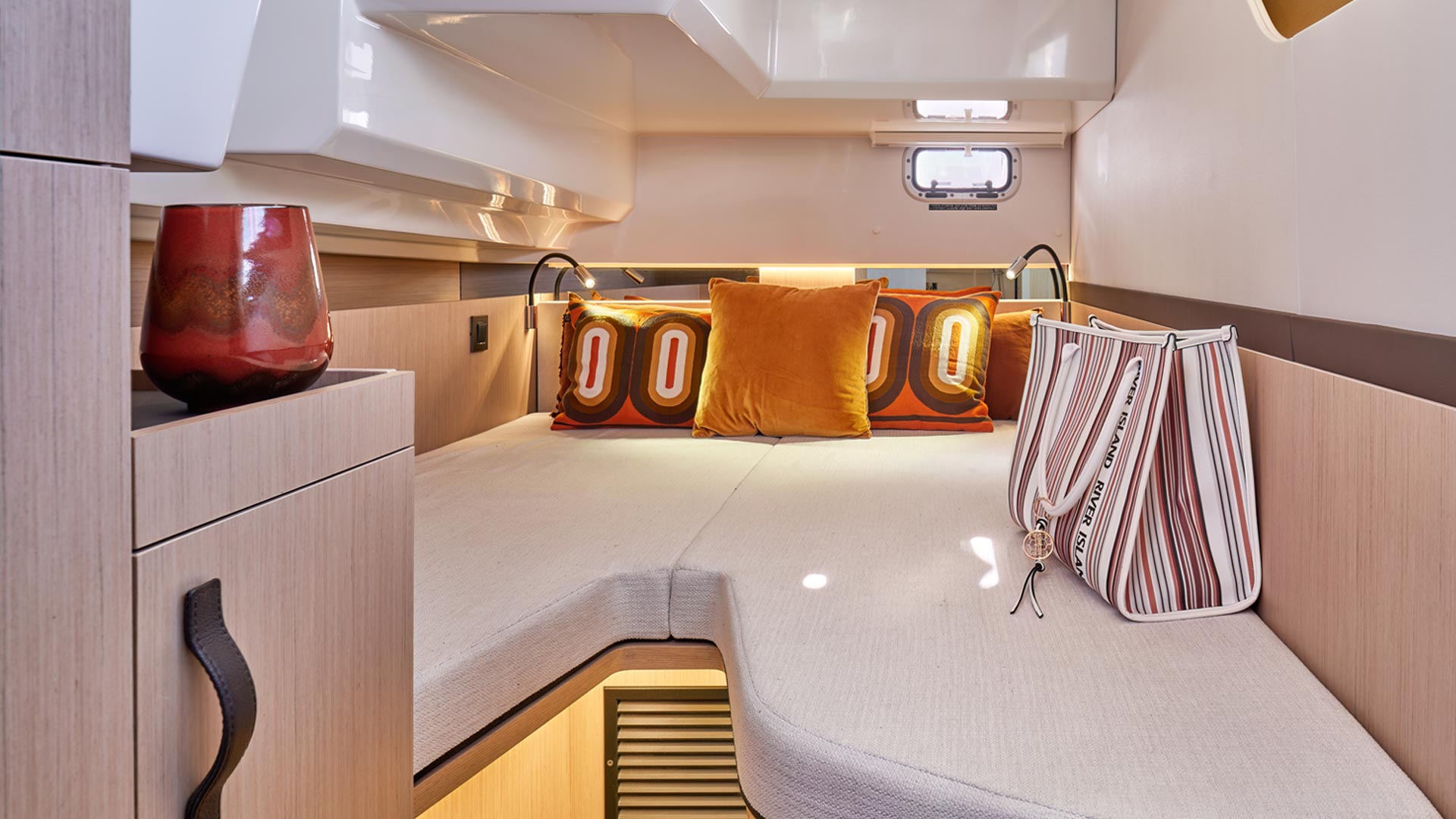Asia Global Yachting (AGY) Luxury Yacht Charters in Thailand, Indonesia and Japan Th 36 Image Interior Cabin