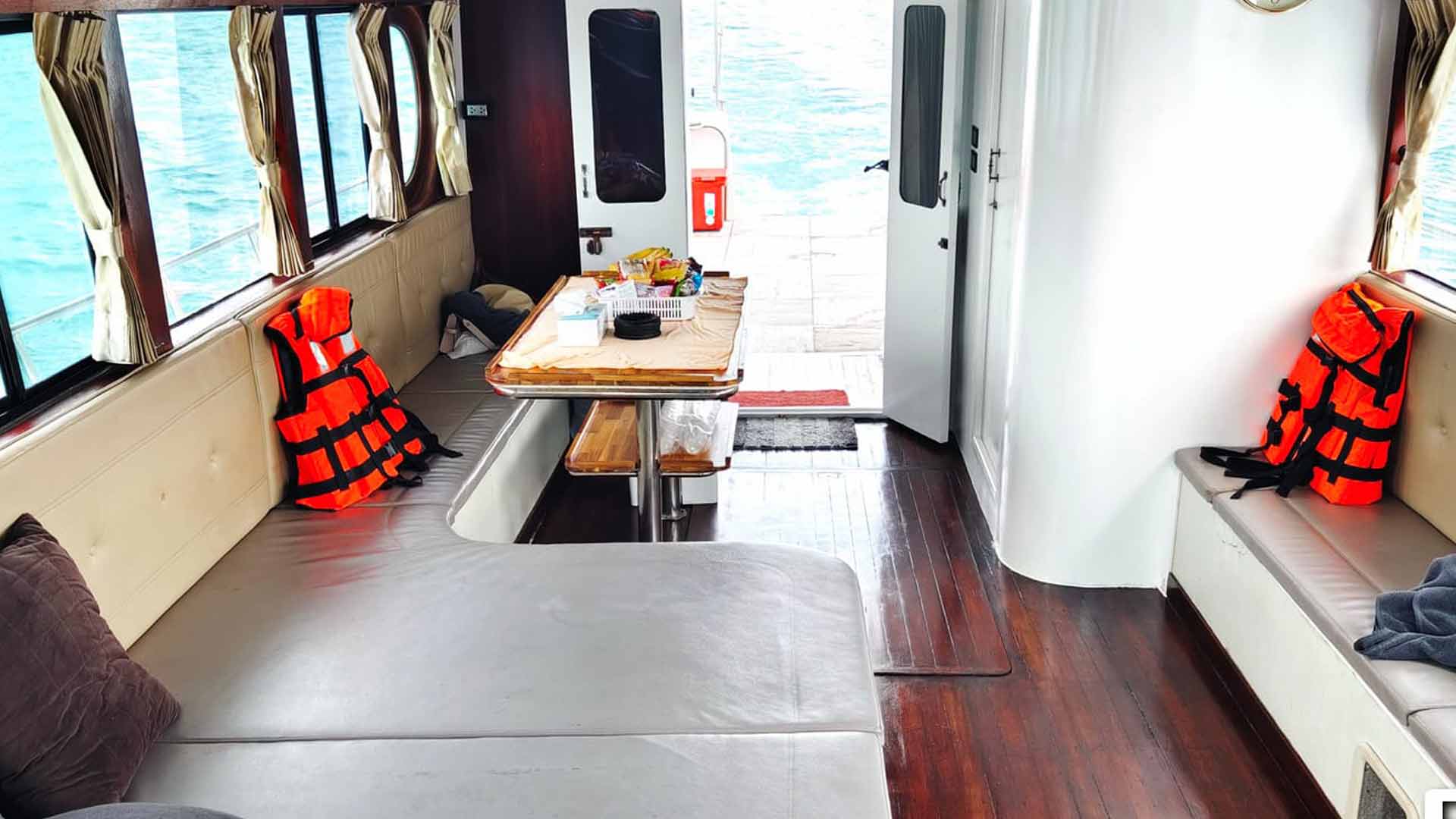 Asia Global Yachting (AGY) Luxury Yacht Charters in Thailand, Indonesia and Japan 006